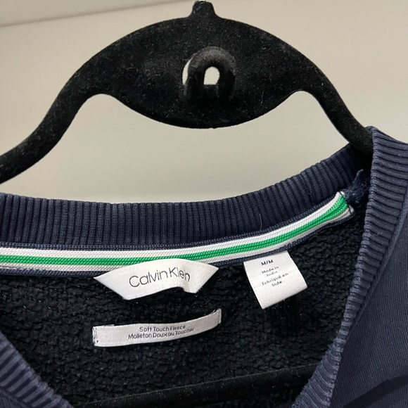 Calvin Klein Crewneck - Picture 3 of 3